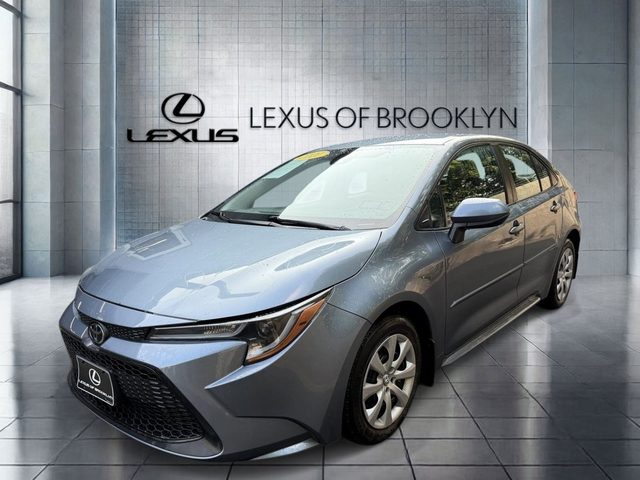 2021 Toyota Corolla LE FWD photo