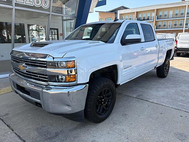 2018 Chevrolet Silverado 2500HD LT 4WD photo