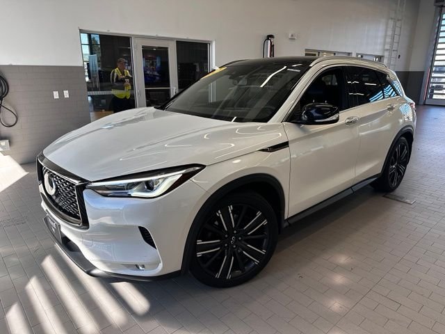2021 Infiniti QX50 LUXE AWD photo