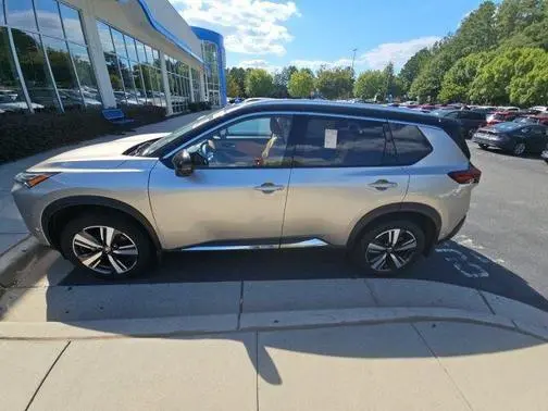 2021 Nissan Rogue Platinum AWD photo