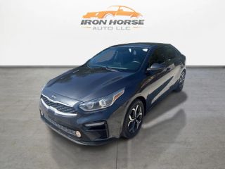 2021 Kia Forte LXS FWD photo
