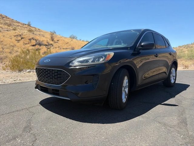 2020 Ford Escape SE FWD photo