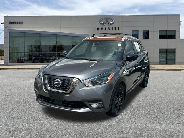2020 Nissan Kicks SR FWD photo