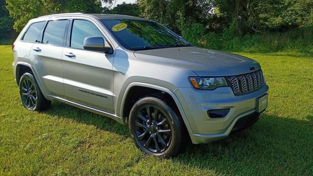 2021 Jeep Grand Cherokee Laredo X 4WD photo