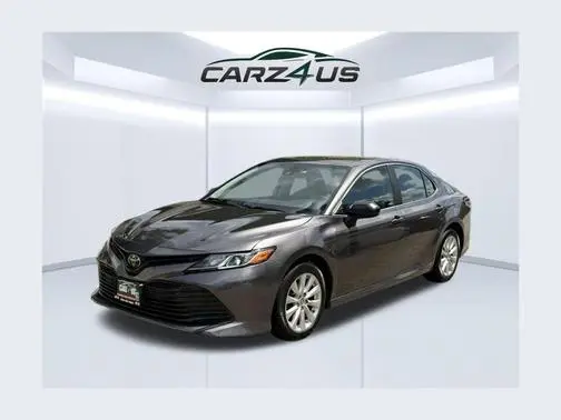 2020 Toyota Camry LE AWD photo