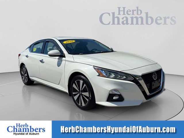 2020 Nissan Altima 2.5 SV AWD photo