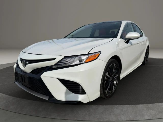 2020 Toyota Camry XSE FWD photo