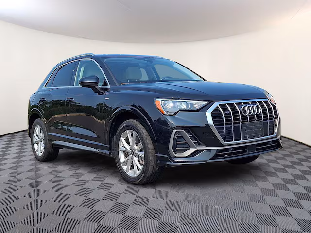 2021 Audi Q3 S line Premium AWD photo