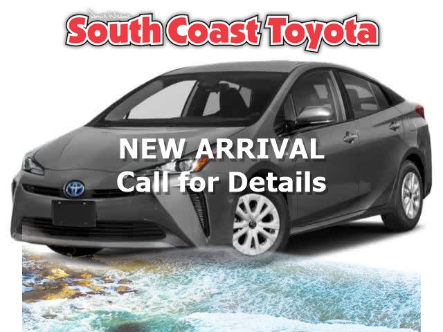 2021 Toyota Prius L Eco FWD photo