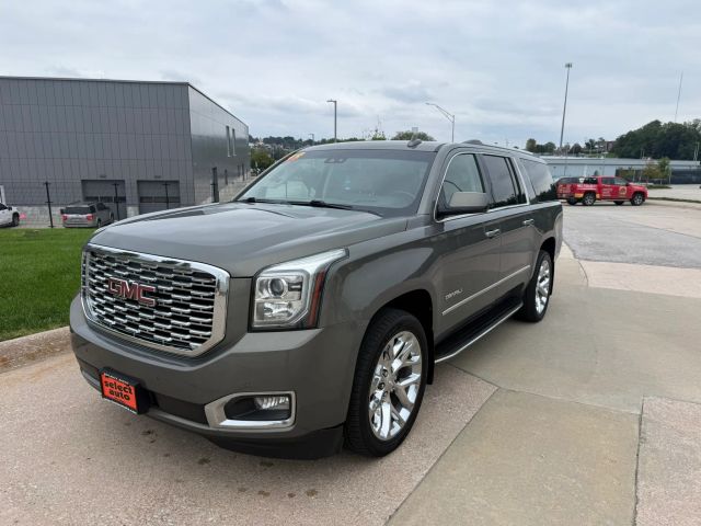 2018 GMC Yukon XL Denali 4WD photo