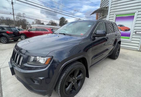 2015 Jeep Grand Cherokee Altitude 4WD photo