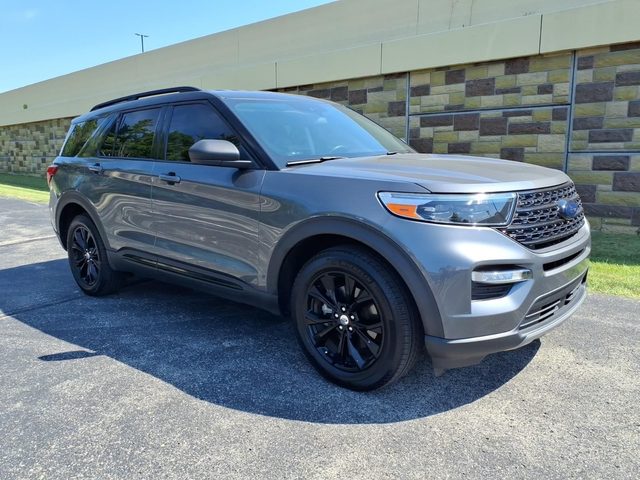 2021 Ford Explorer XLT 4WD photo