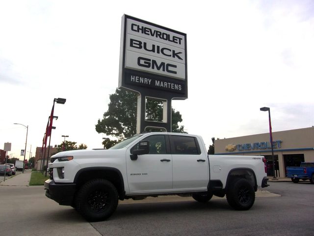 2021 Chevrolet Silverado 2500HD Custom 4WD photo