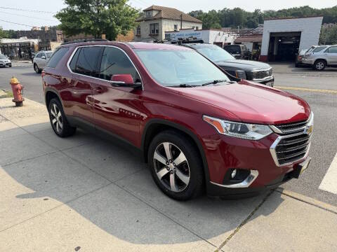 2021 Chevrolet Traverse LT Leather AWD photo