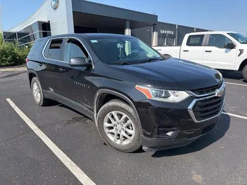 2021 Chevrolet Traverse LS FWD photo