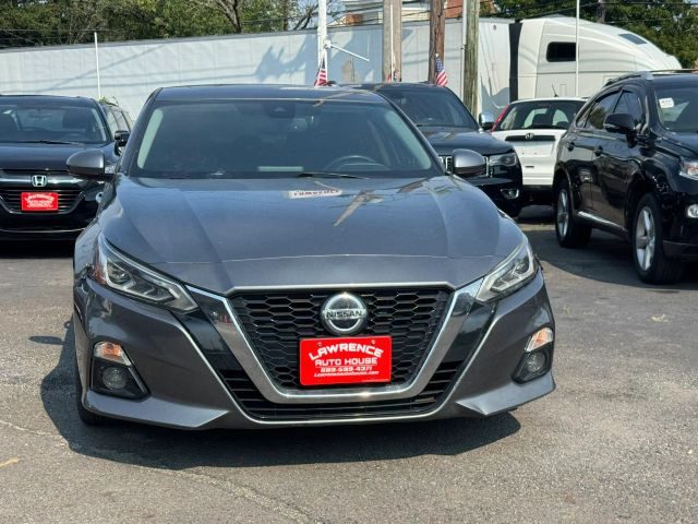 2020 Nissan Altima 2.5 SV FWD photo