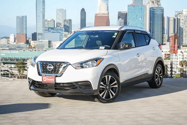 2020 Nissan Kicks SV FWD photo