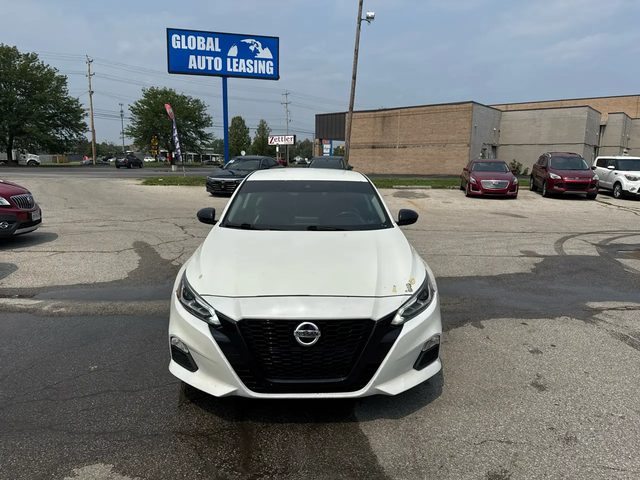2021 Nissan Altima 2.5 SR AWD photo