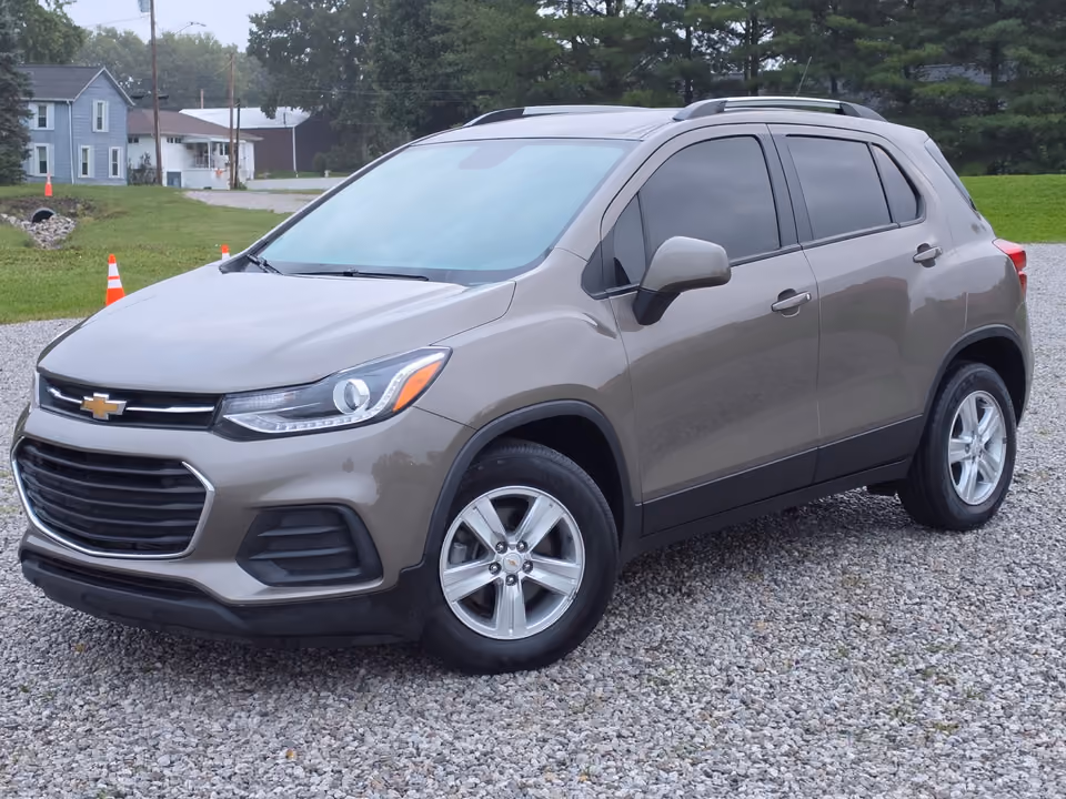2021 Chevrolet Trax LT FWD photo