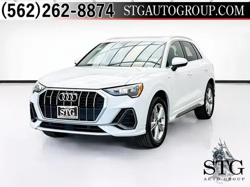 2021 Audi Q3 S line Premium AWD photo