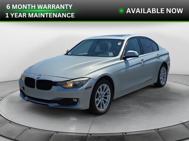 2017 BMW 3 Series 320i RWD photo
