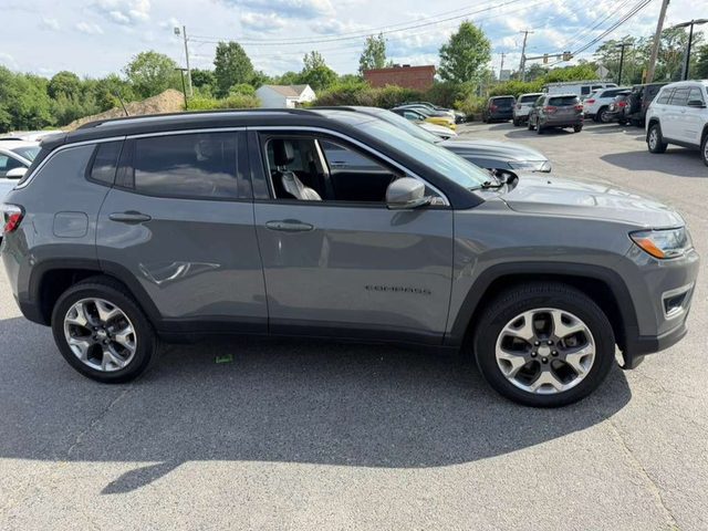 2021 Jeep Compass Limited 4WD photo
