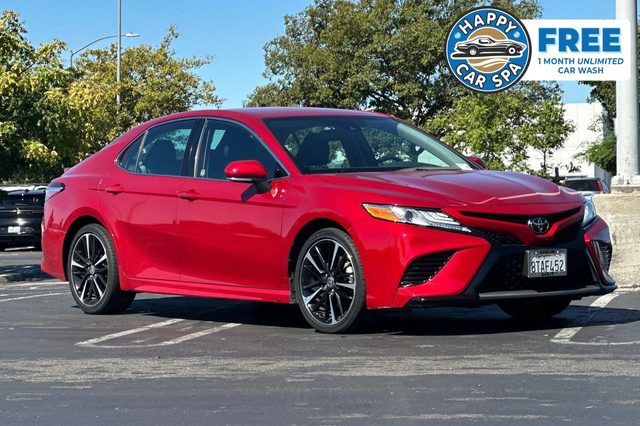 2020 Toyota Camry XSE FWD photo