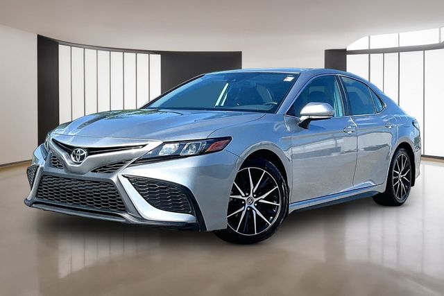 2021 Toyota Camry SE FWD photo