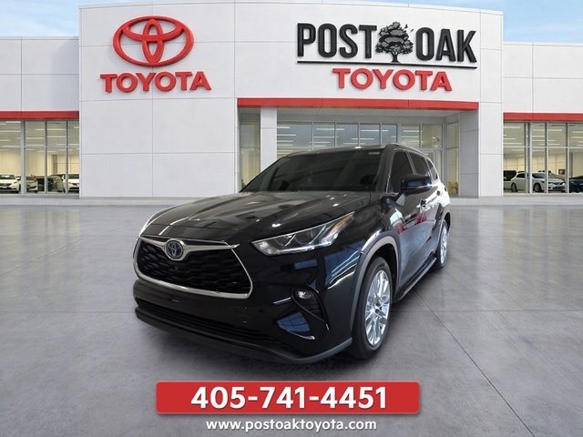 2021 Toyota Highlander Hybrid Limited FWD photo