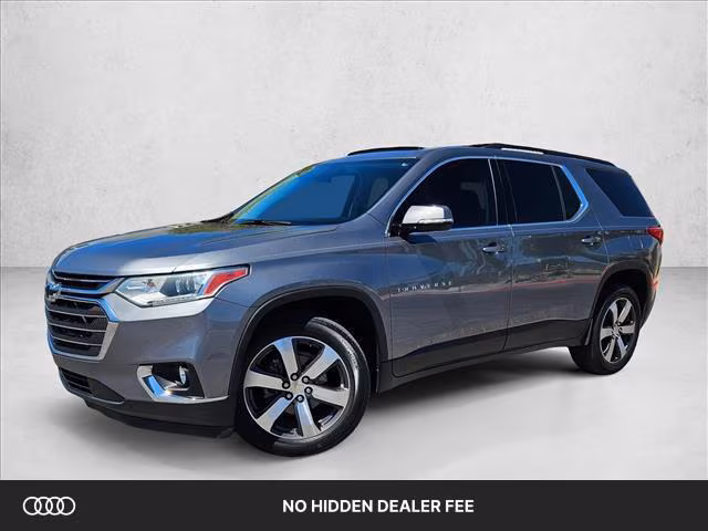 2021 Chevrolet Traverse LT Leather FWD photo