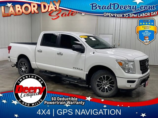 2021 Nissan Titan SV 4WD photo