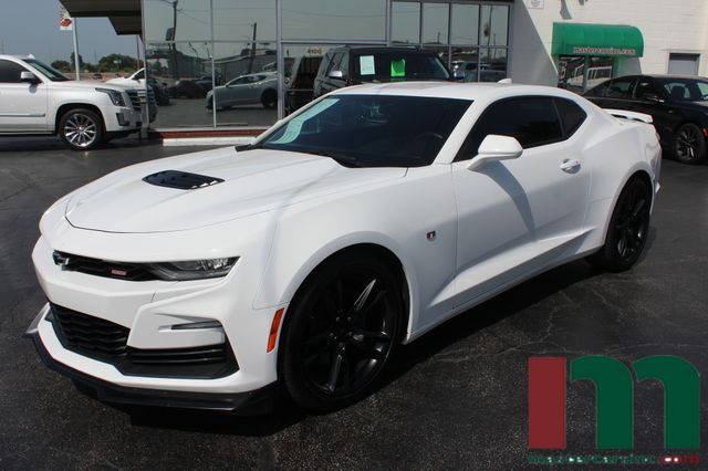 2021 Chevrolet Camaro 1SS RWD photo