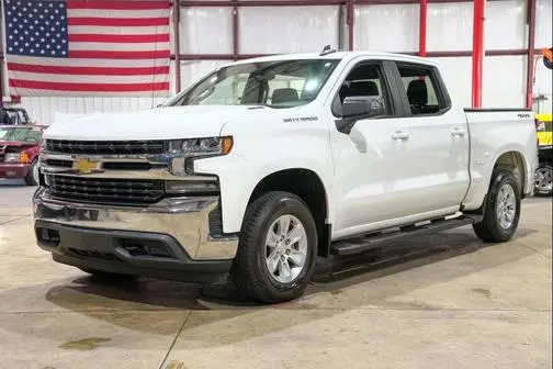 2021 Chevrolet Silverado 1500 LT 4WD photo