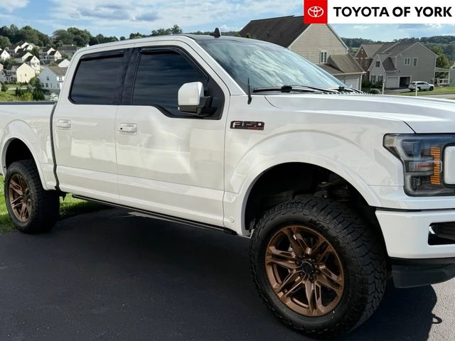 2019 Ford F-150 LARIAT 4WD photo