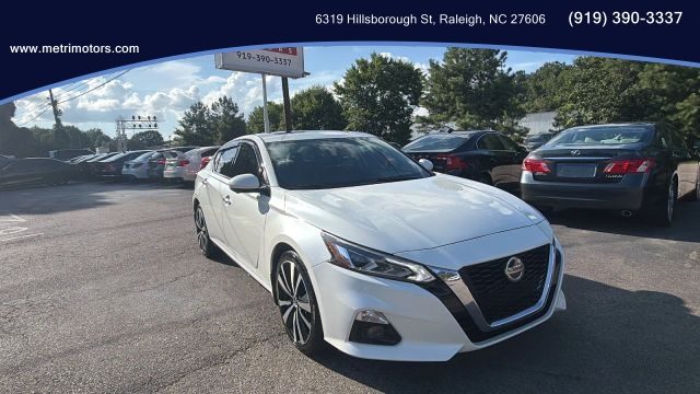 2021 Nissan Altima 2.5 Platinum AWD photo