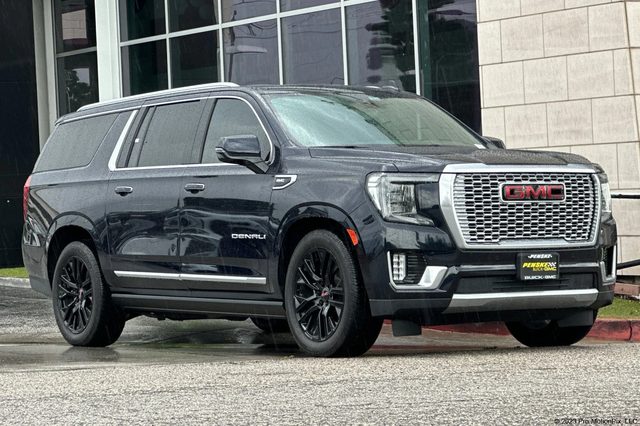 2021 GMC Yukon XL Denali RWD photo