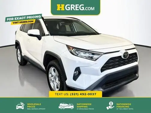 2021 Toyota RAV4 XLE FWD photo