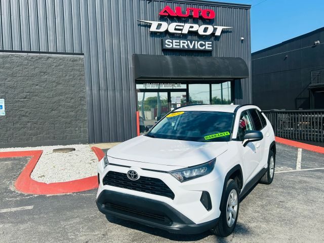 2021 Toyota RAV4 LE AWD photo