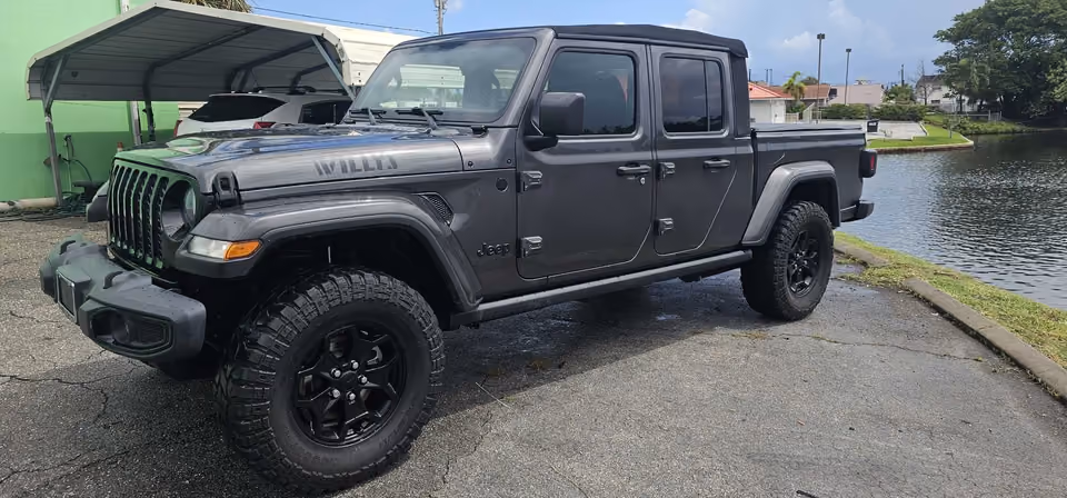 2021 Jeep Gladiator Willys 4WD photo
