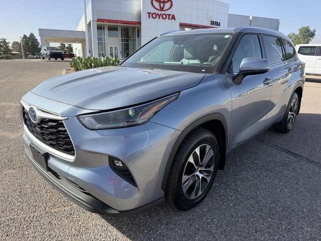 2021 Toyota Highlander Hybrid XLE AWD photo