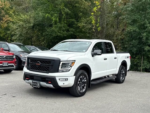 2021 Nissan Titan PRO-4X 4WD photo