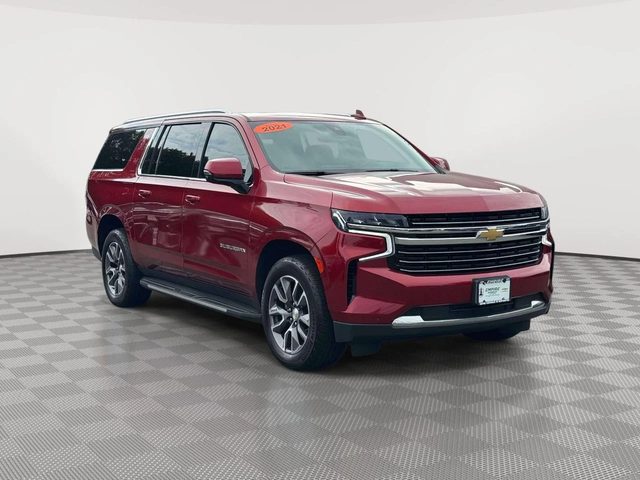2021 Chevrolet Suburban LT 4WD photo