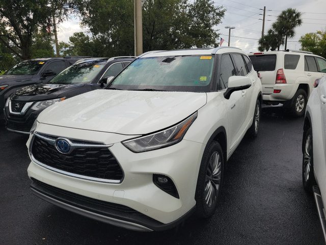 2021 Toyota Highlander Hybrid Platinum AWD photo