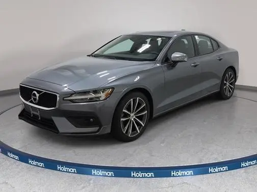 2021 Volvo S60 Momentum FWD photo