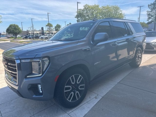2021 GMC Yukon XL AT4 4WD photo