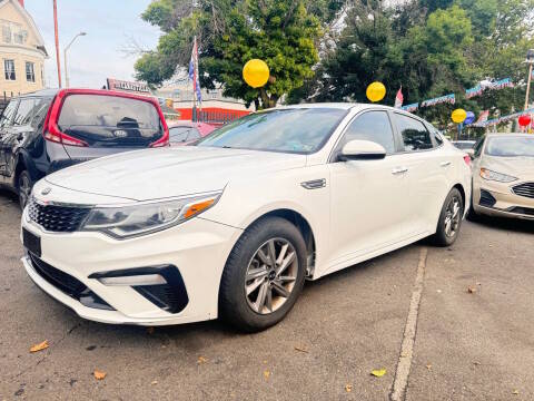 2020 Kia Optima LX FWD photo