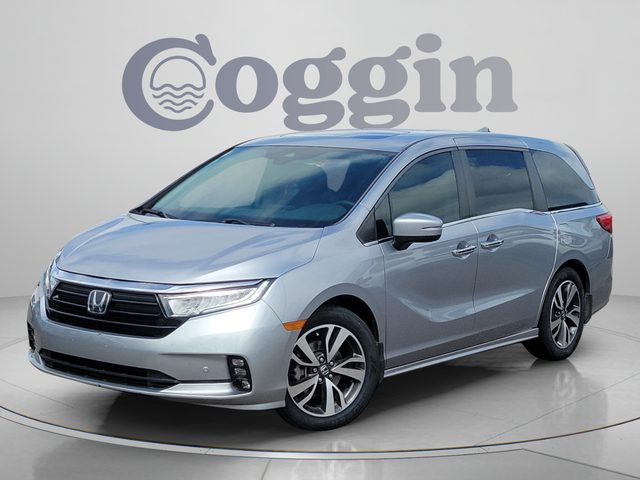 2021 Honda Odyssey Touring FWD photo