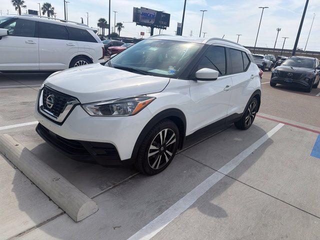 2020 Nissan Kicks SV FWD photo