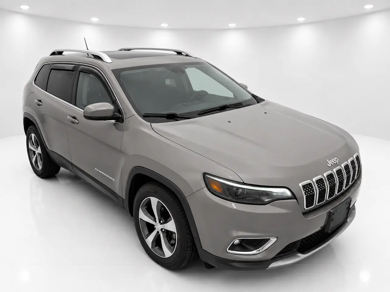2021 Jeep Cherokee Limited 4WD photo