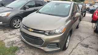 2021 Chevrolet Trax LS FWD photo